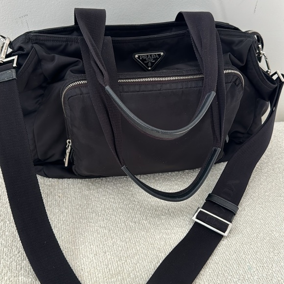 Authentic Prada Re-Nylon Baby Bag. Amazing condition! - Picture 1 of 8
